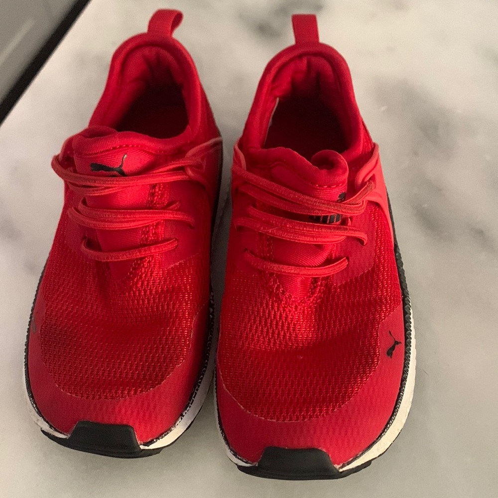 Puma red sneakers 9c
